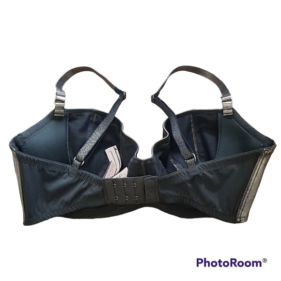 Victoria's Secret Metallic Silver Bra - Picture 4 of 11